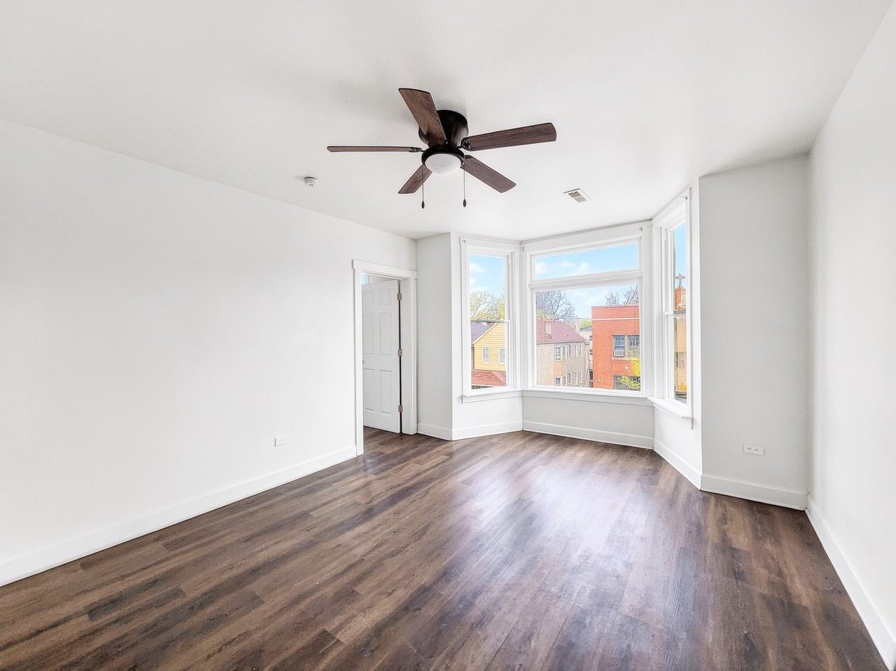 9046 S Brandon Ave #3 - Photo 3 of 14