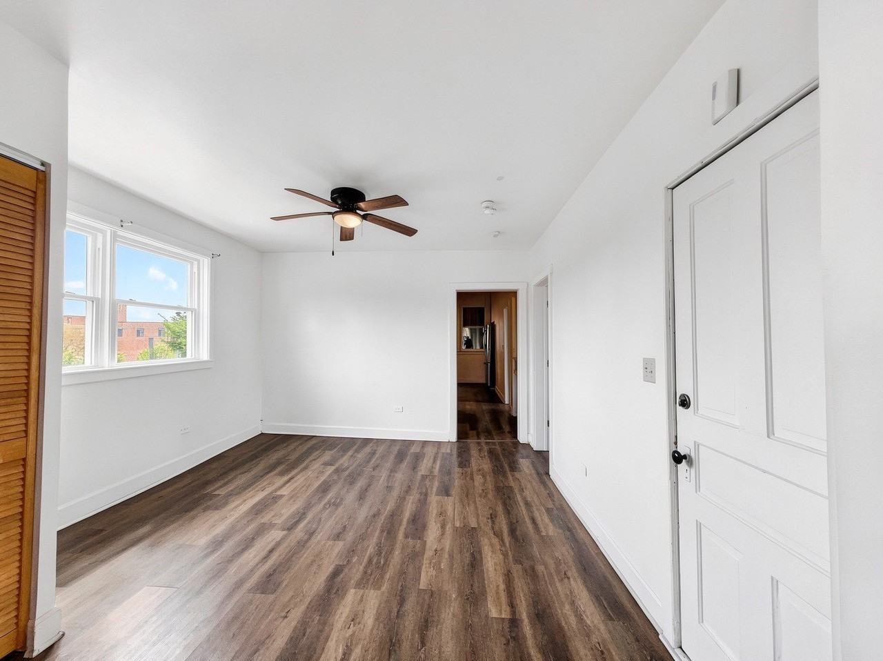 9046 S Brandon Ave #3 - Photo 6 of 14