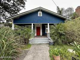 featured image of 3867 Herschel St