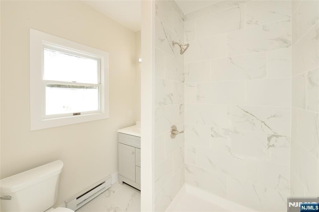 255 Rea Ave - Photo 5 of 11