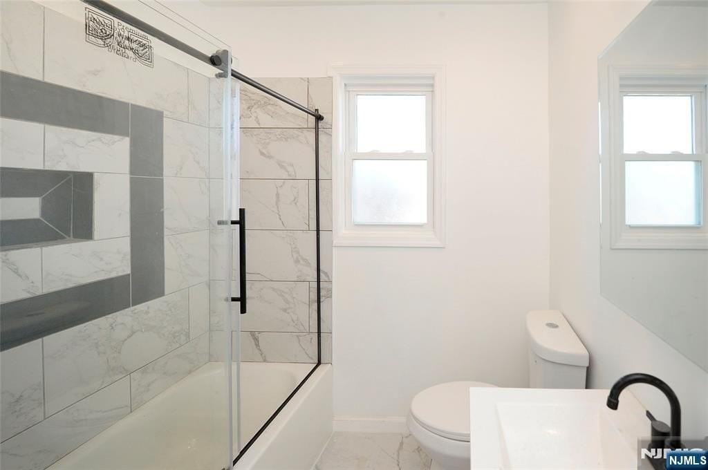 319 7th St - Photo 6 of 16