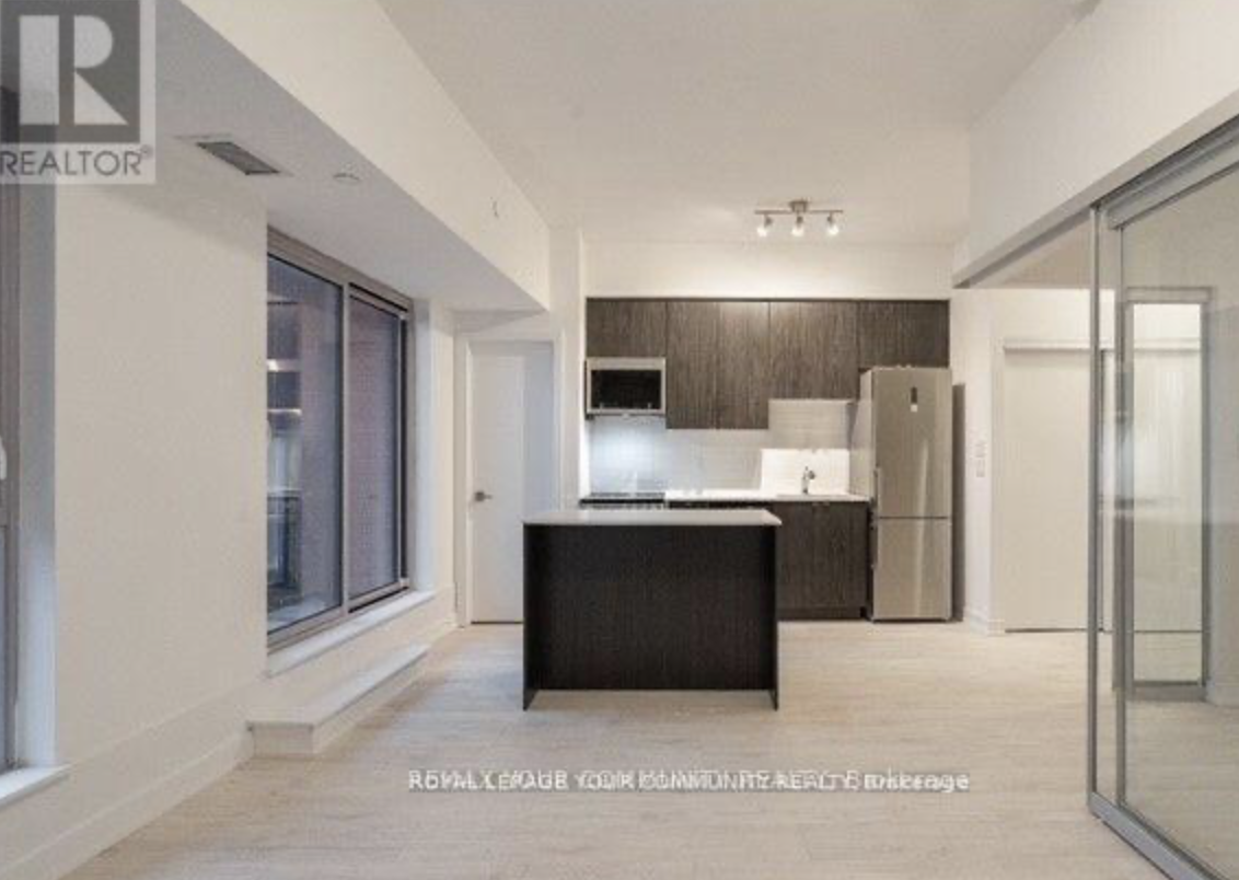 2433 Dufferin Street - Photo 4 of 10