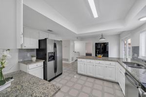 featured image of Encinita Dr