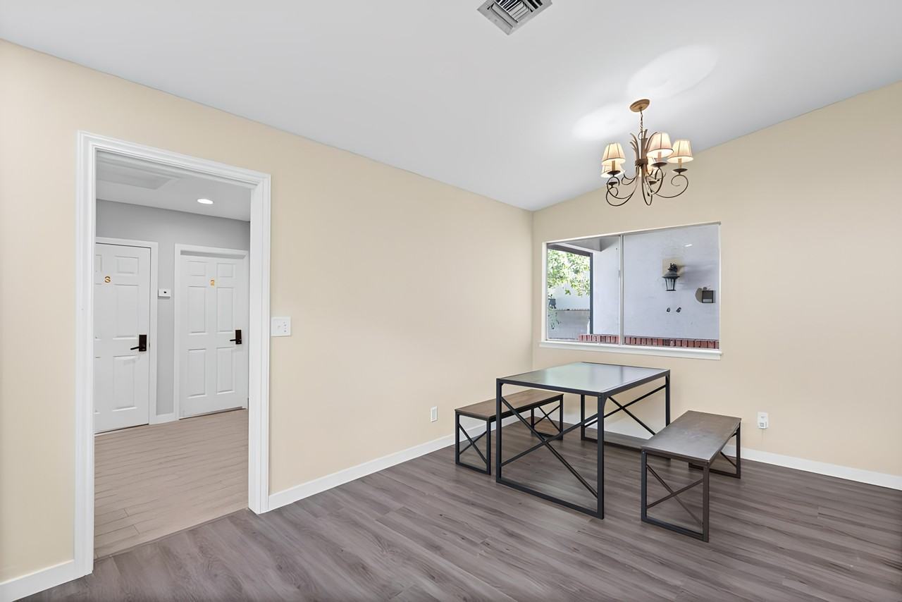 Comb Cir - Photo 3 of 10
