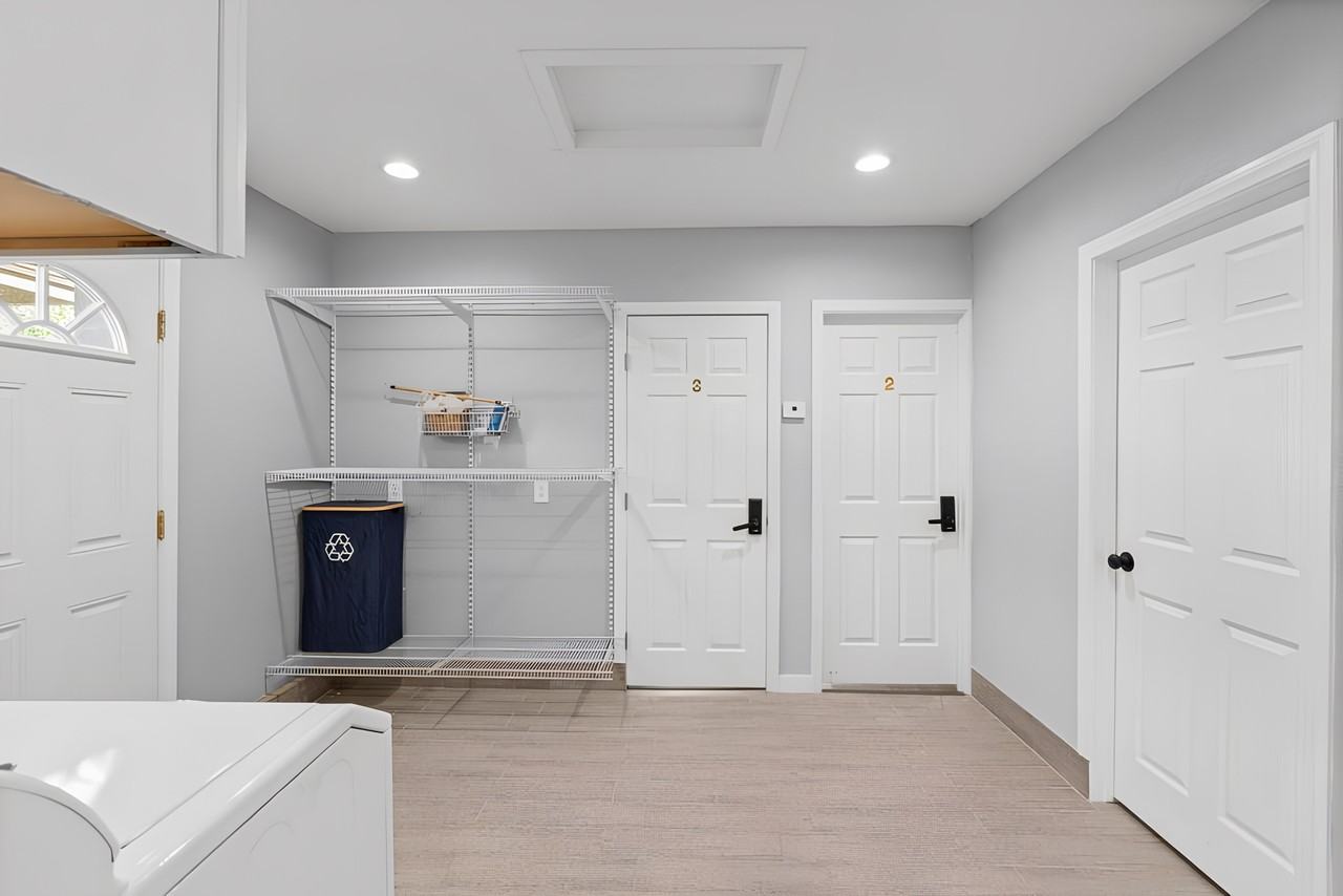 Comb Cir - Photo 4 of 10