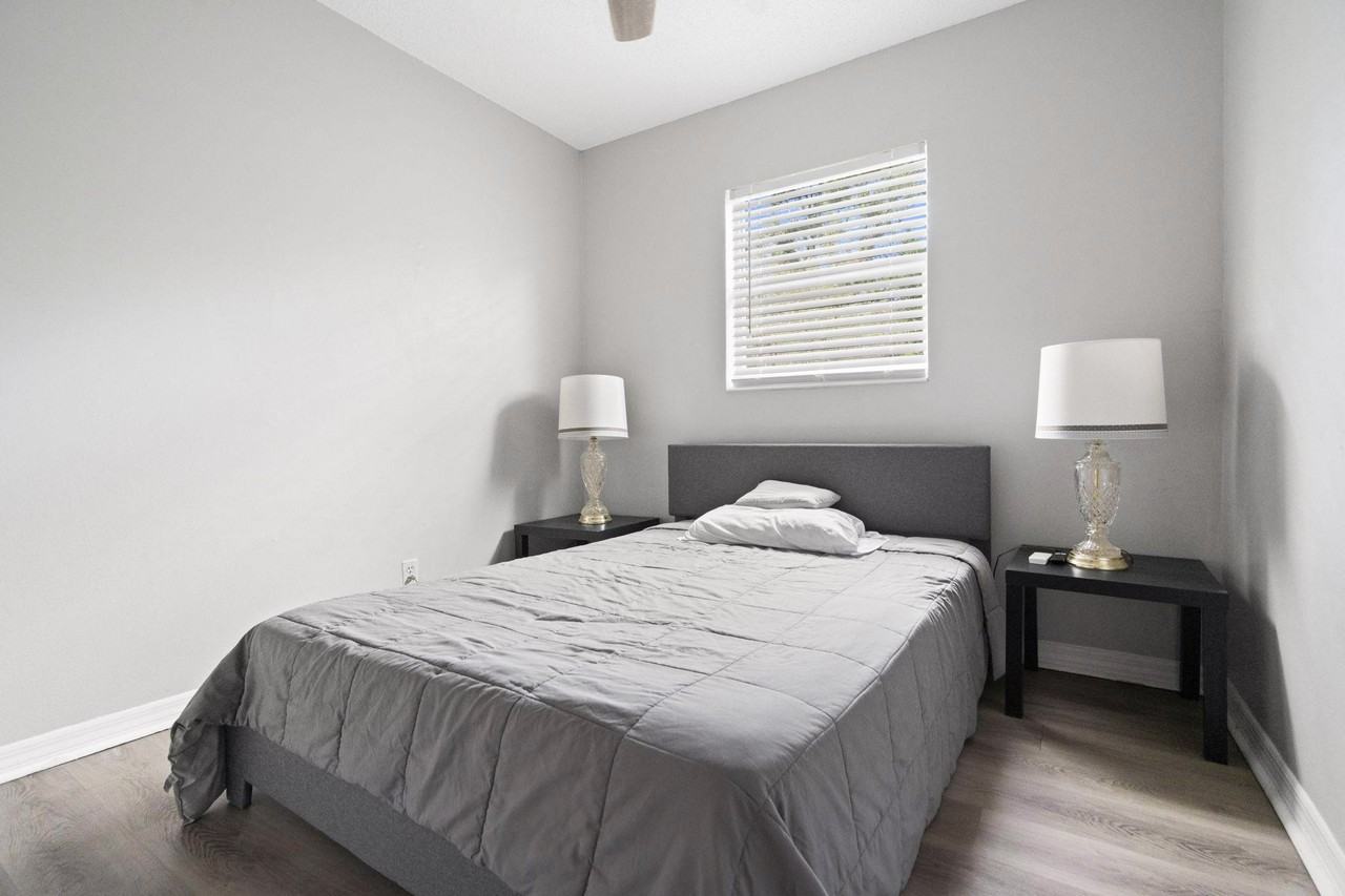 Oak Village Dr - Photo 4 of 4