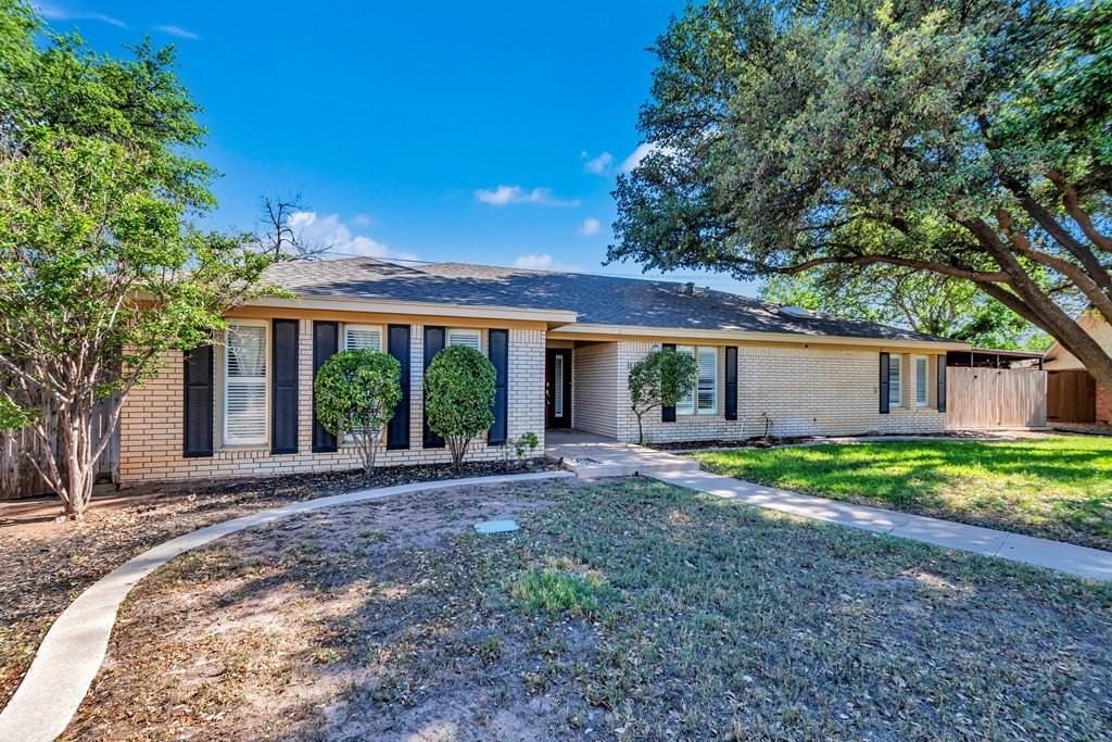 11 Marchelle Ct - Photo 2 of 50