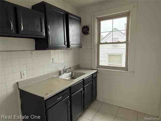 4700 Curtis St #2W - Photo 5 of 5