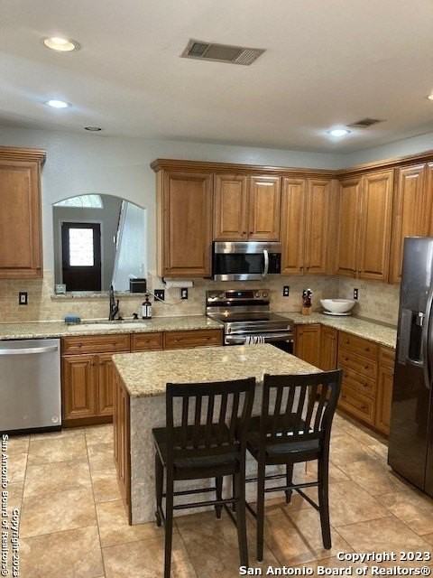 2314 Cardigan Hl - Photo 3 of 6