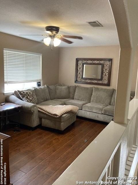 2314 Cardigan Hl - Photo 4 of 6