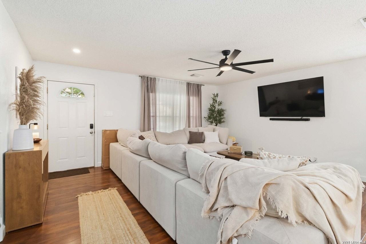 11219 Taylor Crst - Photo 5 of 28