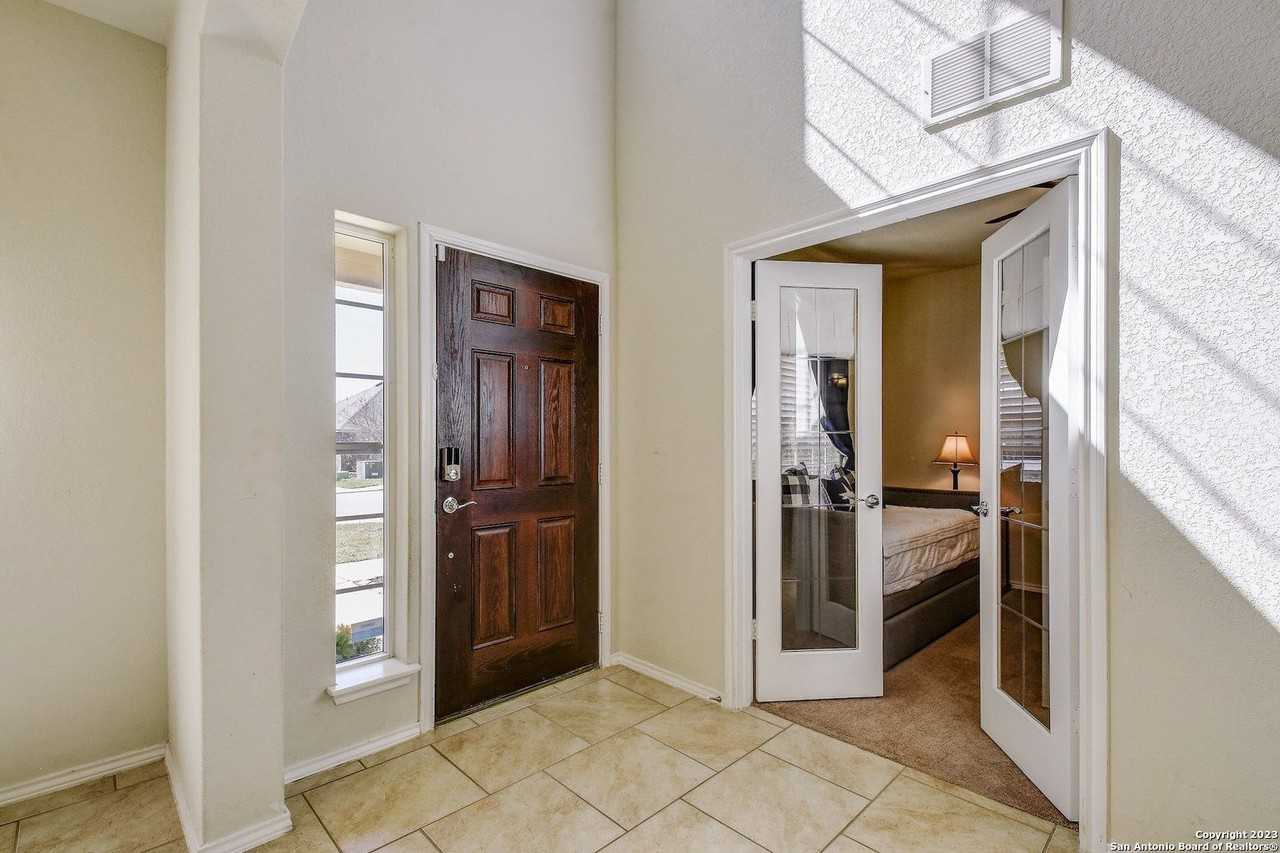 3726 Retreat Run - Photo 4 of 34