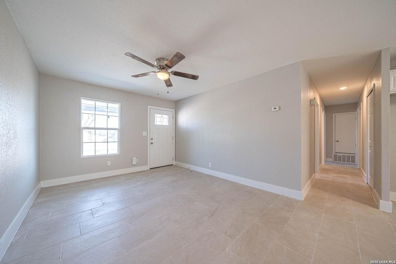 7334 Glen Hart - Photo 4 of 34