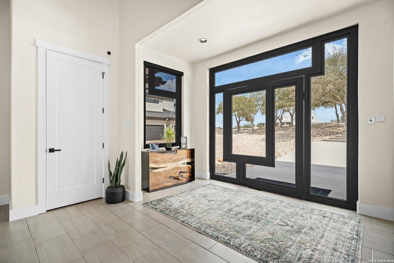 1265 Tenderfoot - Photo 7 of 50