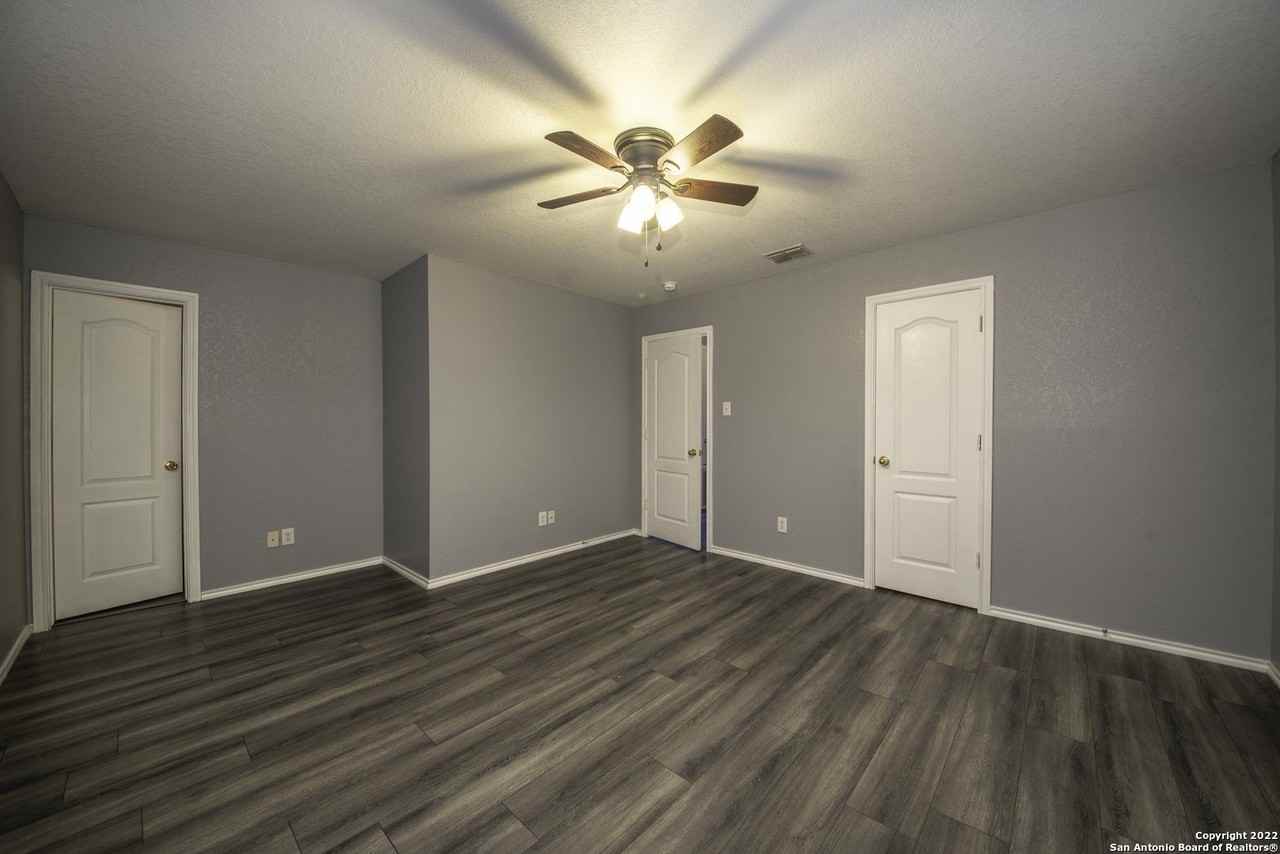 5402 Harefield Dr - Photo 7 of 29