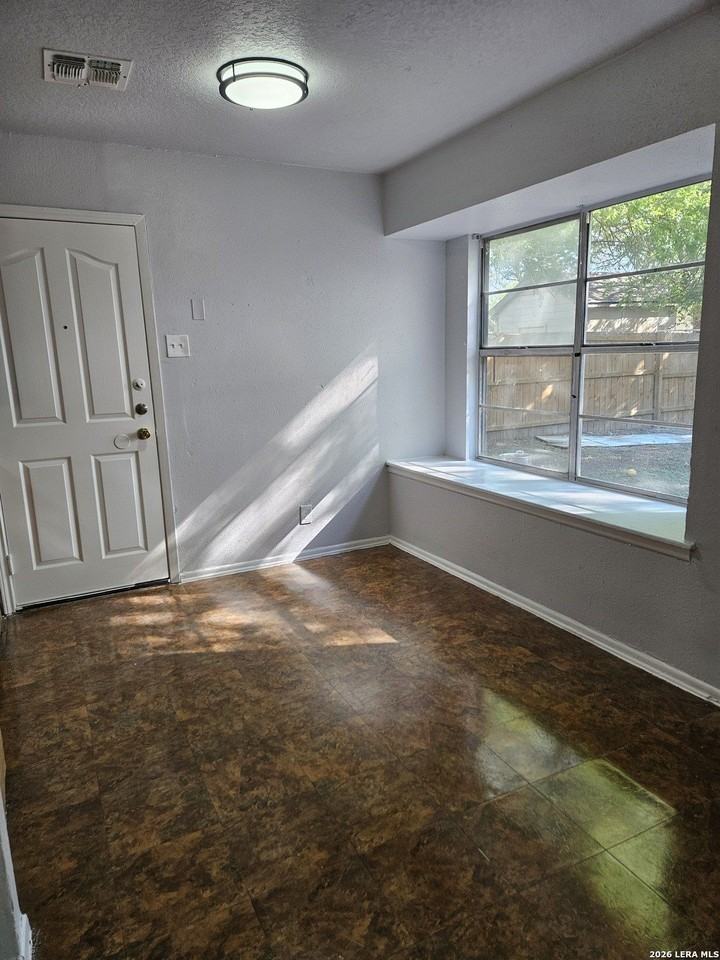 8635 Painted Teepee St - Photo 3 of 10