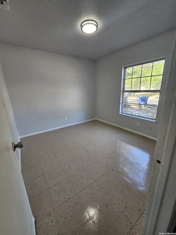 8635 Painted Teepee St - Photo 5 of 10