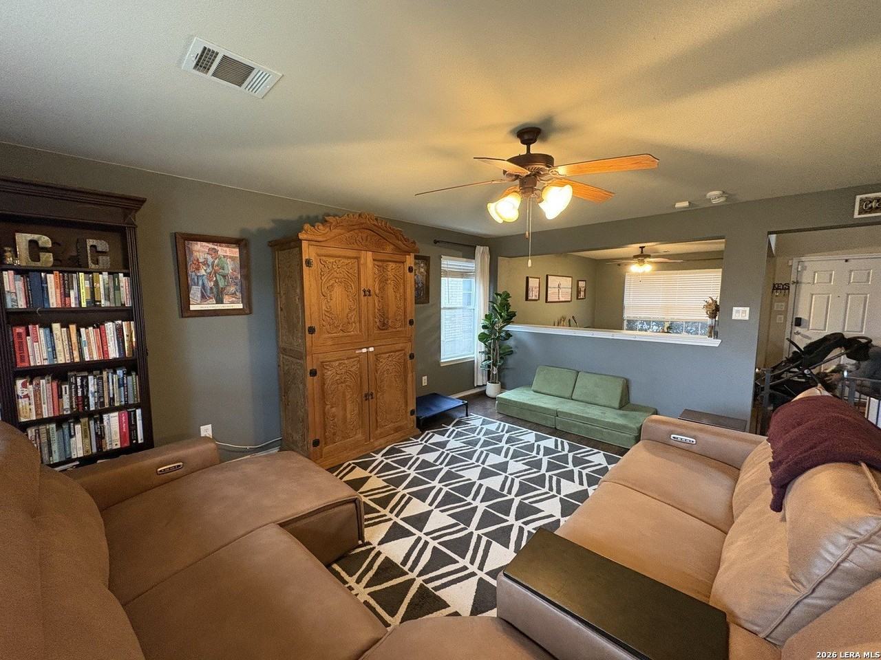220 Anvil Pl - Photo 5 of 17