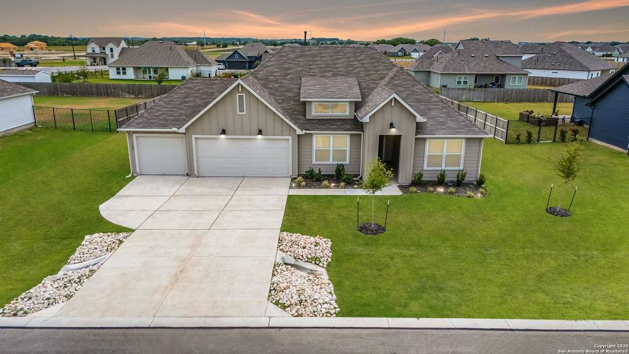 125 Nicks Cv - Photo 3 of 40