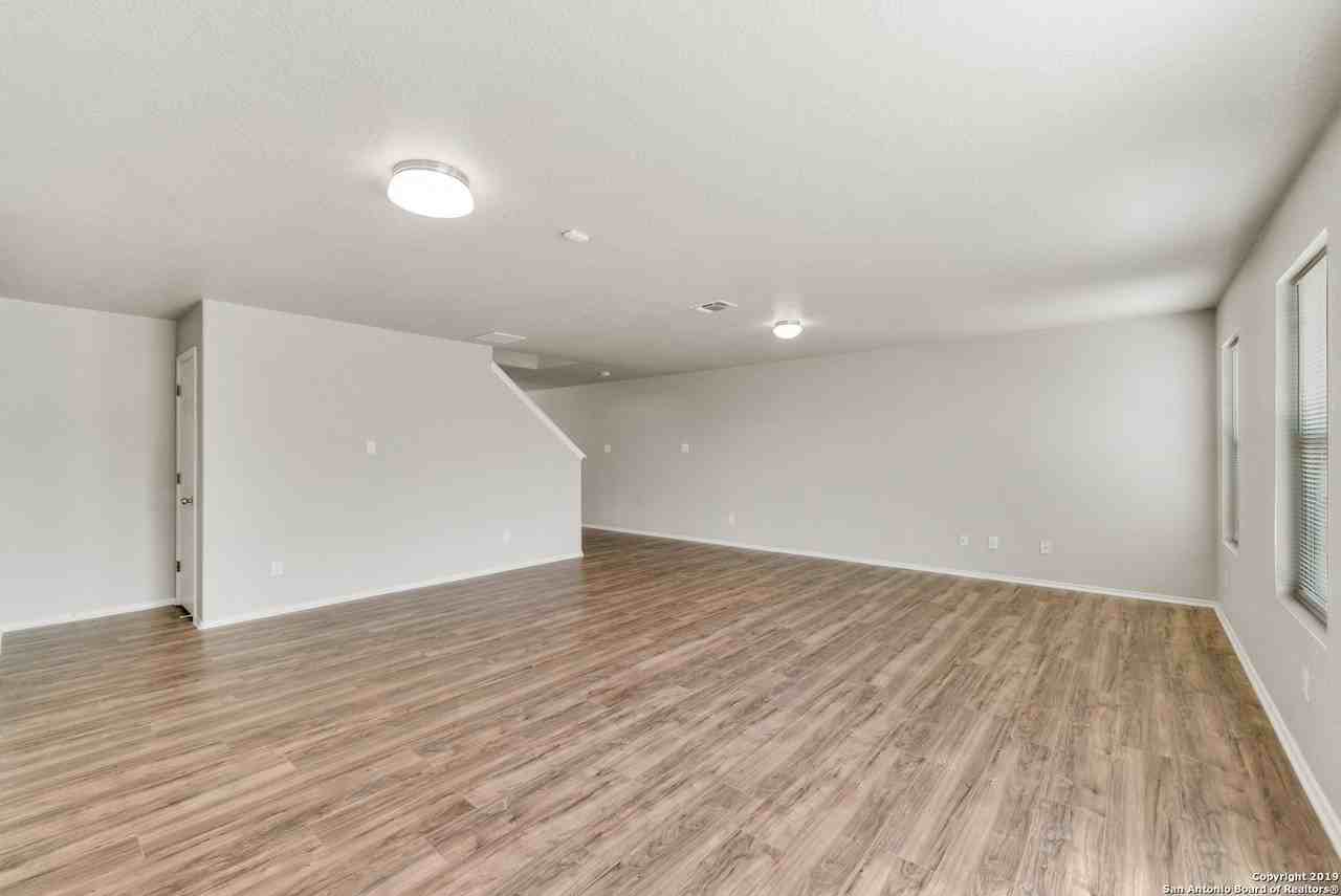 3410 Glacier Lk - Photo 6 of 25