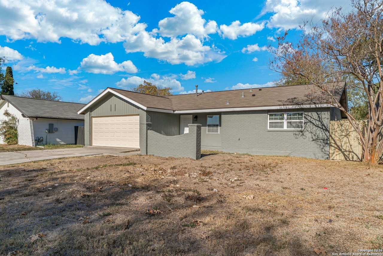 4307 Las Cruces St - Photo 3 of 27