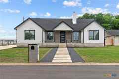 2204 Magnolia Dr - Photo 1 of 1