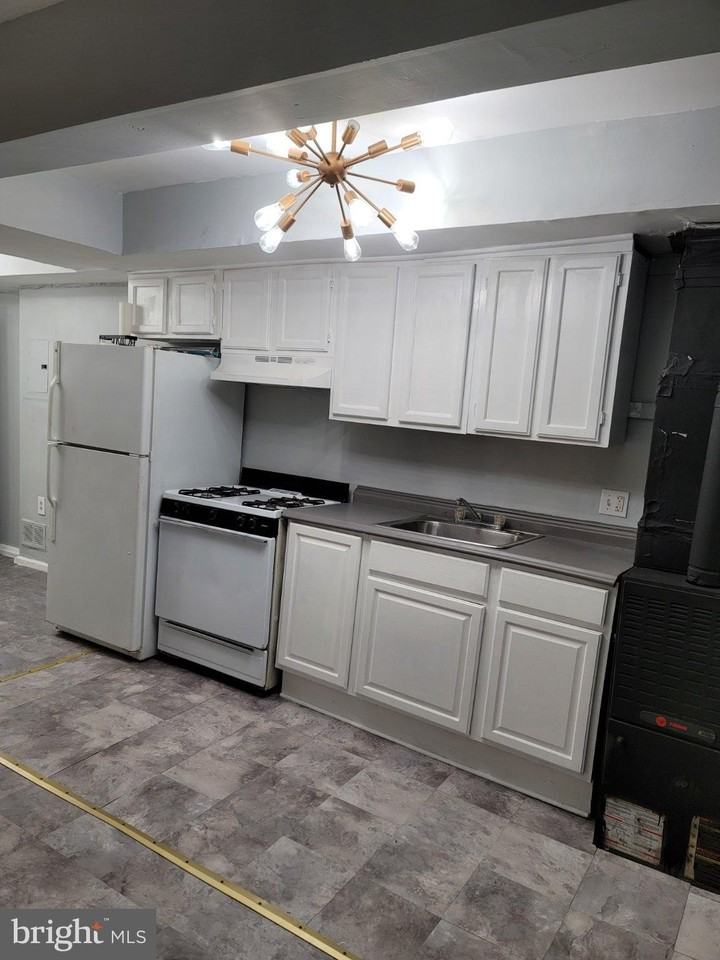 5037 Benning Rd Se - Photo 4 of 8