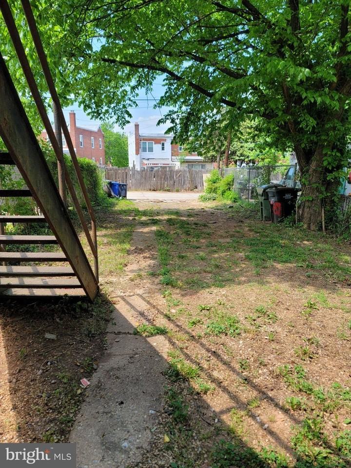 5037 Benning Rd Se - Photo 7 of 8