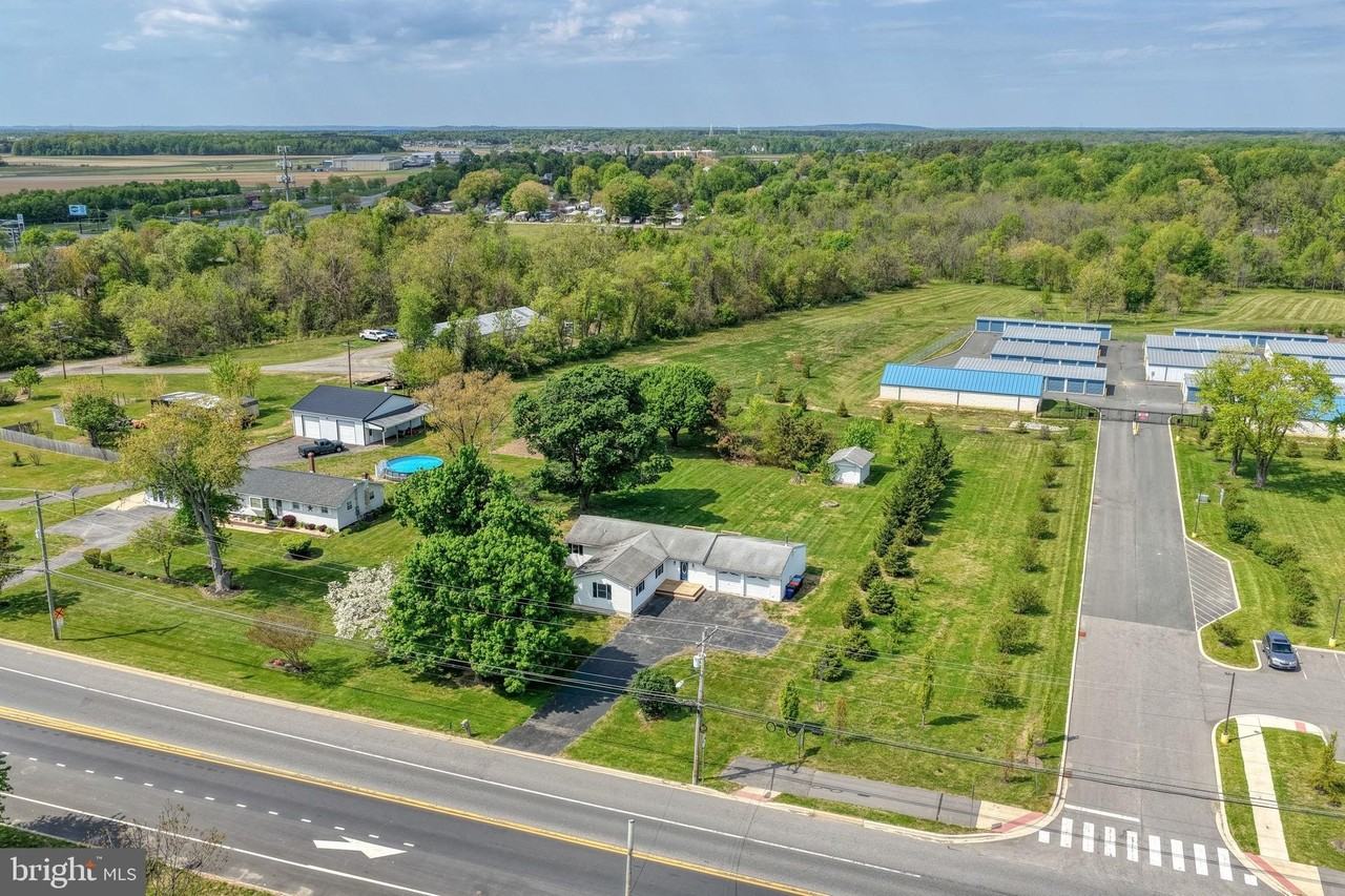 441 Boyds Corner Rd - Photo 4 of 40