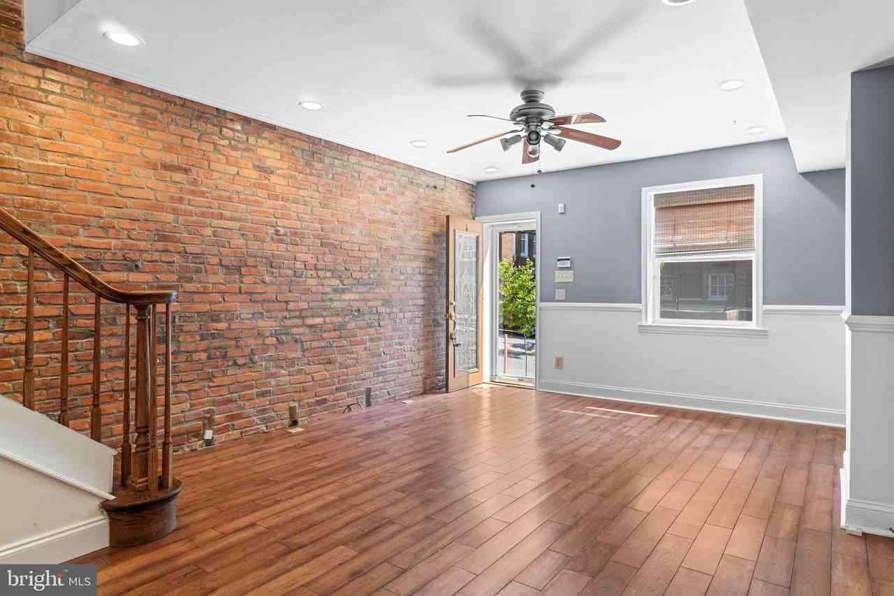 816 S Highland Ave - Photo 3 of 29