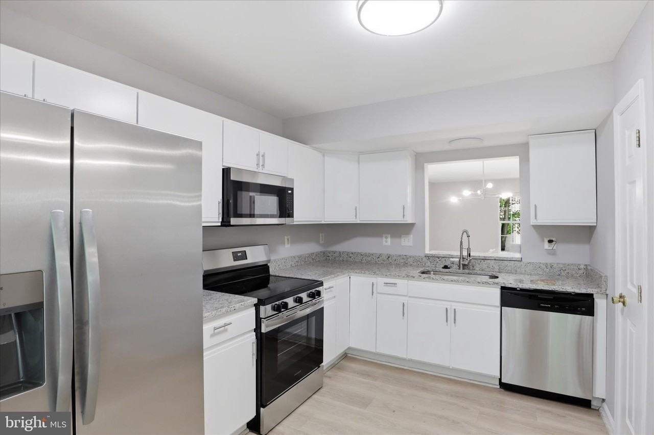 504 Autumn Wind Way - Photo 7 of 29