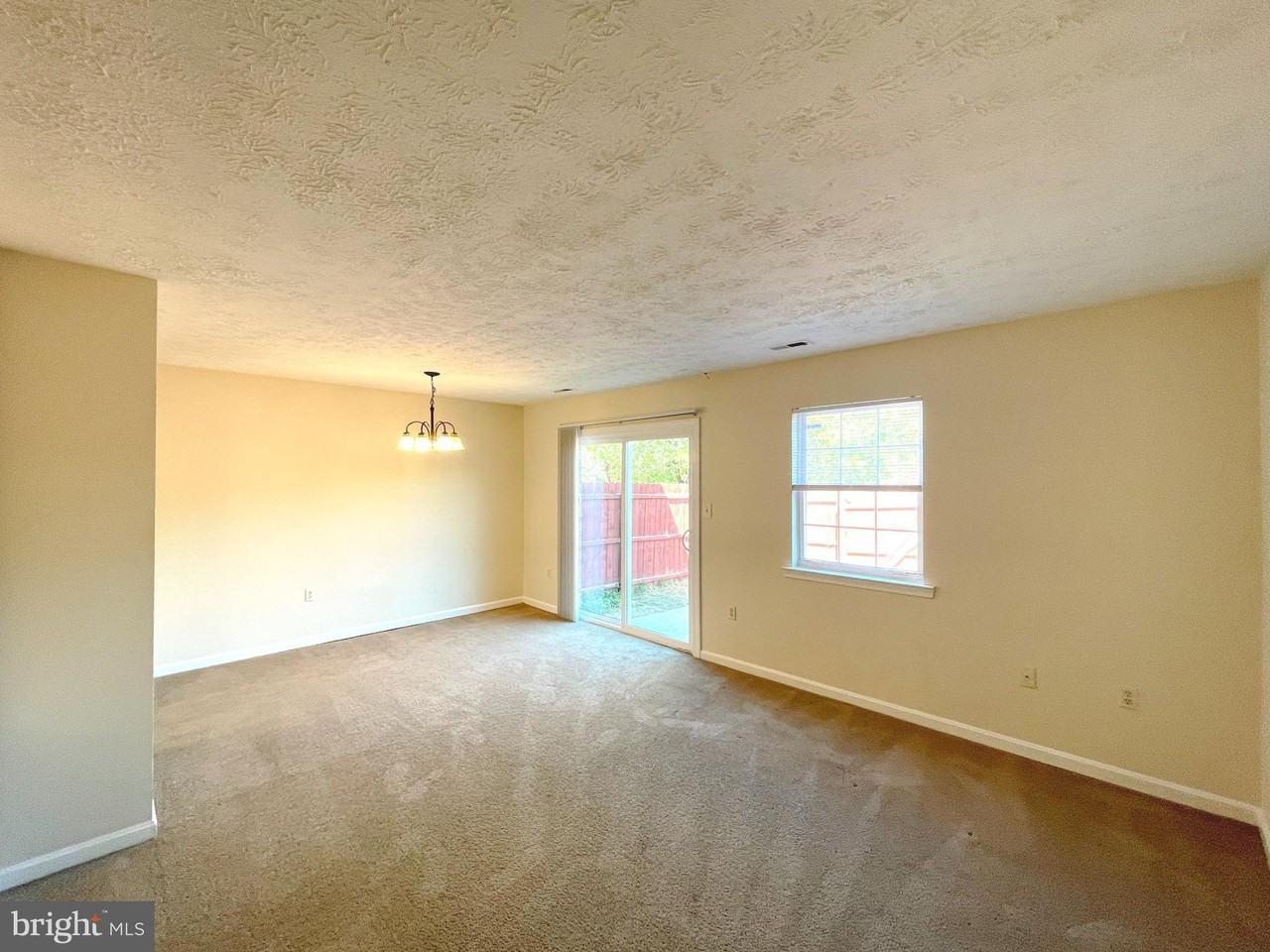 21845 Ronald Dr - Photo 2 of 22