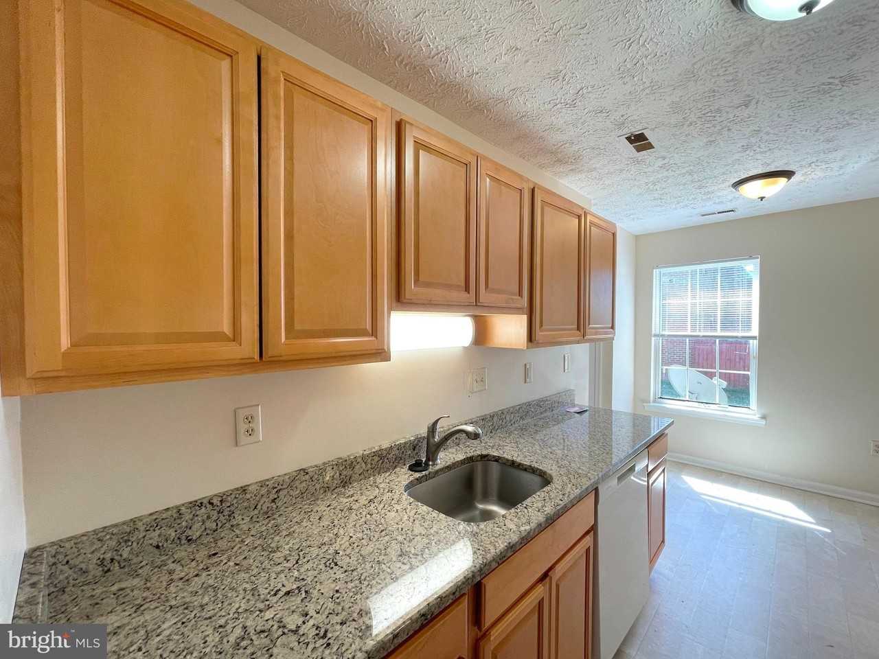 21845 Ronald Dr - Photo 5 of 22