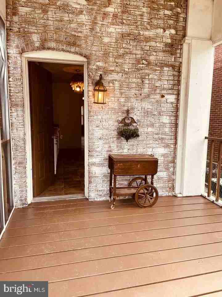 249 5th Ave - Photo 2 of 10