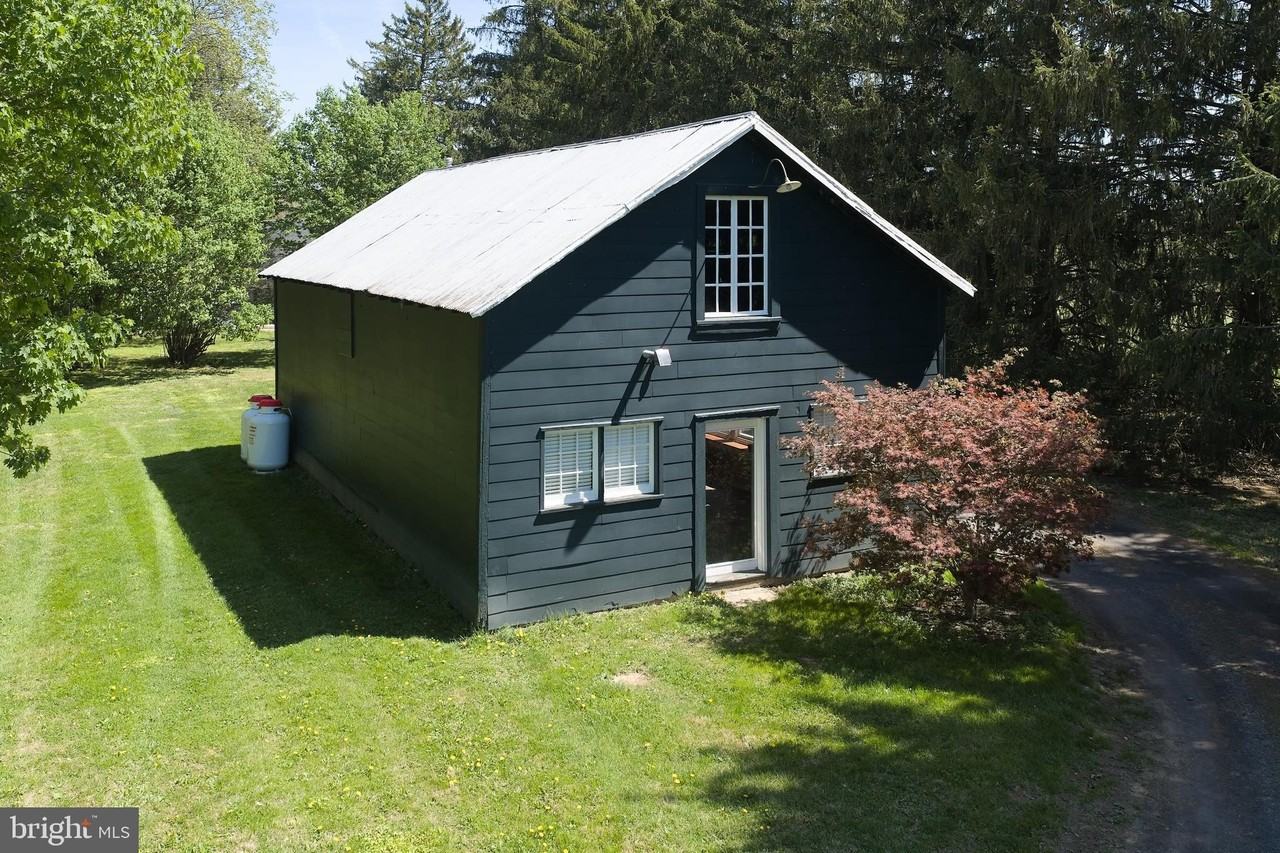 5113 Anderson Rd - Photo 3 of 50