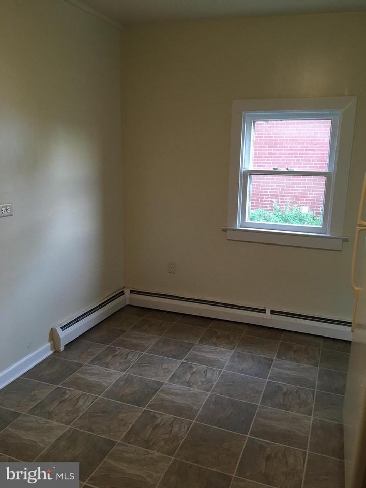 309 Brower Ave - Photo 7 of 21