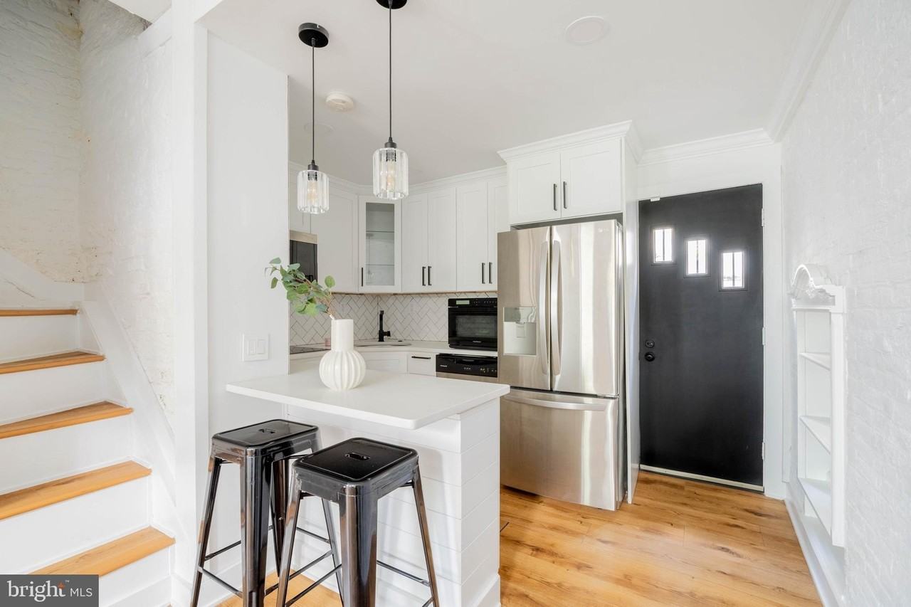 1231 S 3rd St - Photo 4 of 25