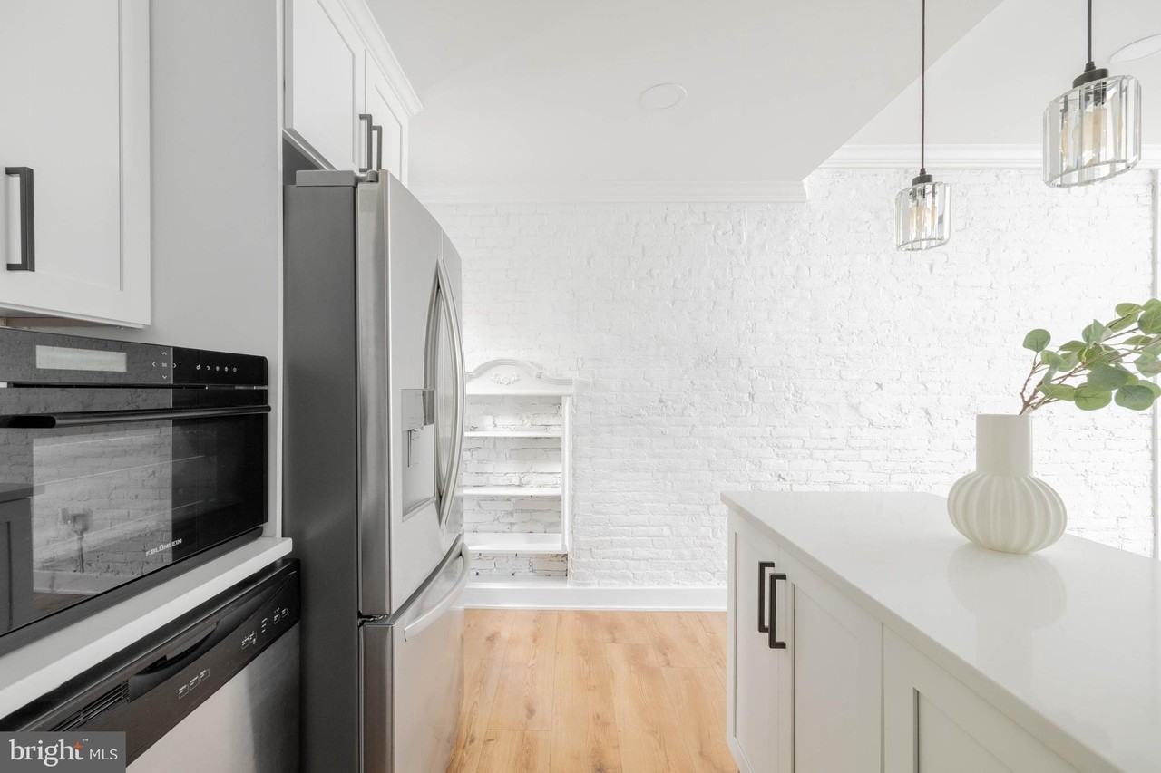 1231 S 3rd St - Photo 7 of 25