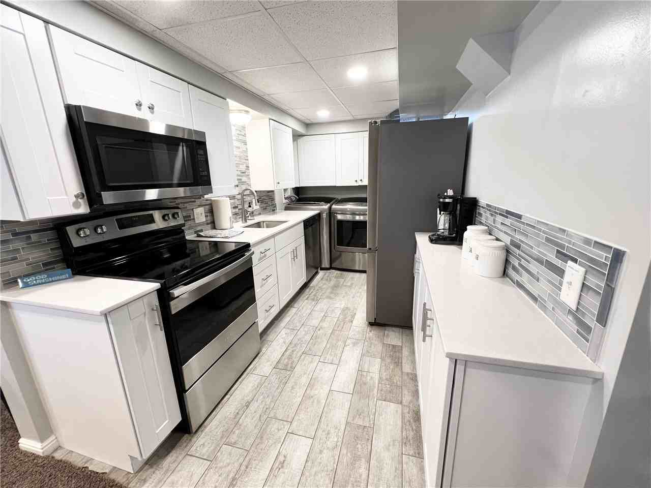 1761 E Southwoodside Dr - Photo 3 of 17