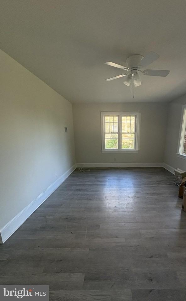 331 Hanson Ave - Photo 3 of 8