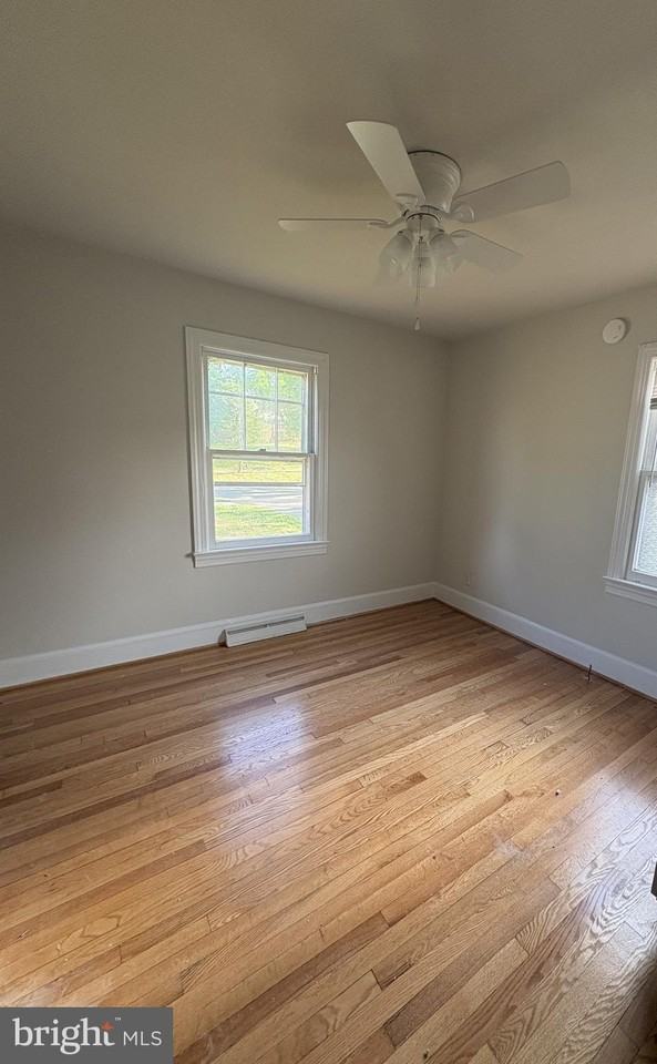 331 Hanson Ave - Photo 5 of 8