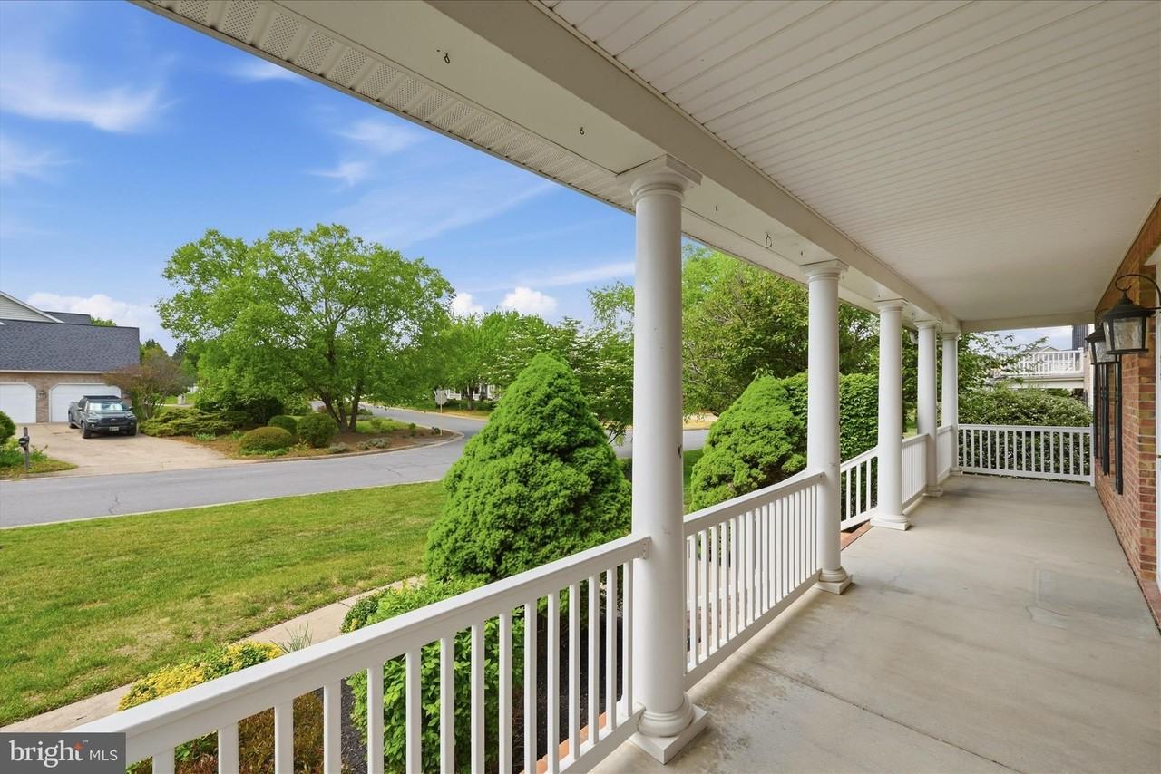 102 Bramble Ct - Photo 6 of 50