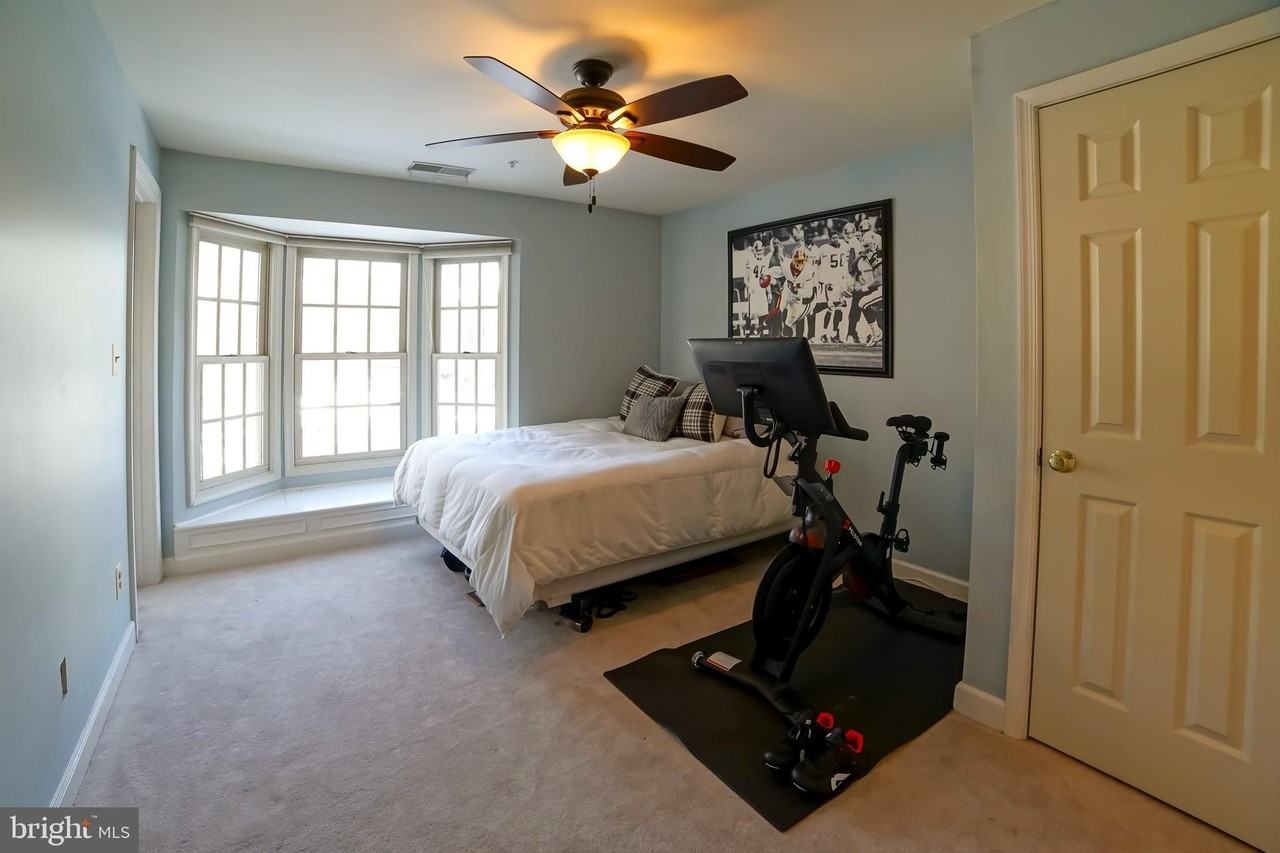 12205 Fairfield House Dr #605B - Photo 5 of 26