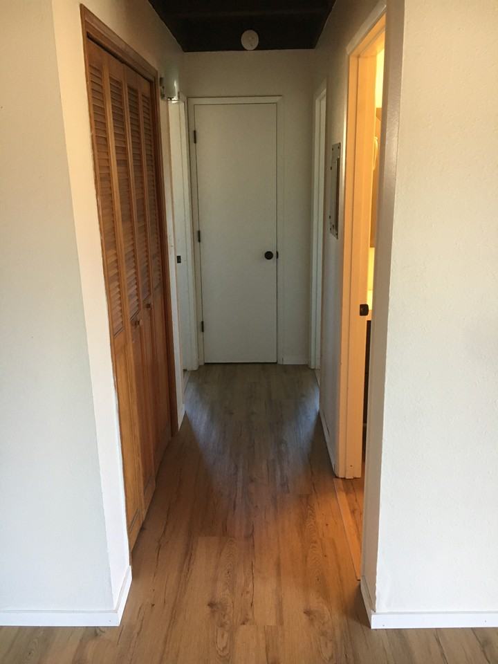 1122 Nw 27th St - Photo 6 of 10