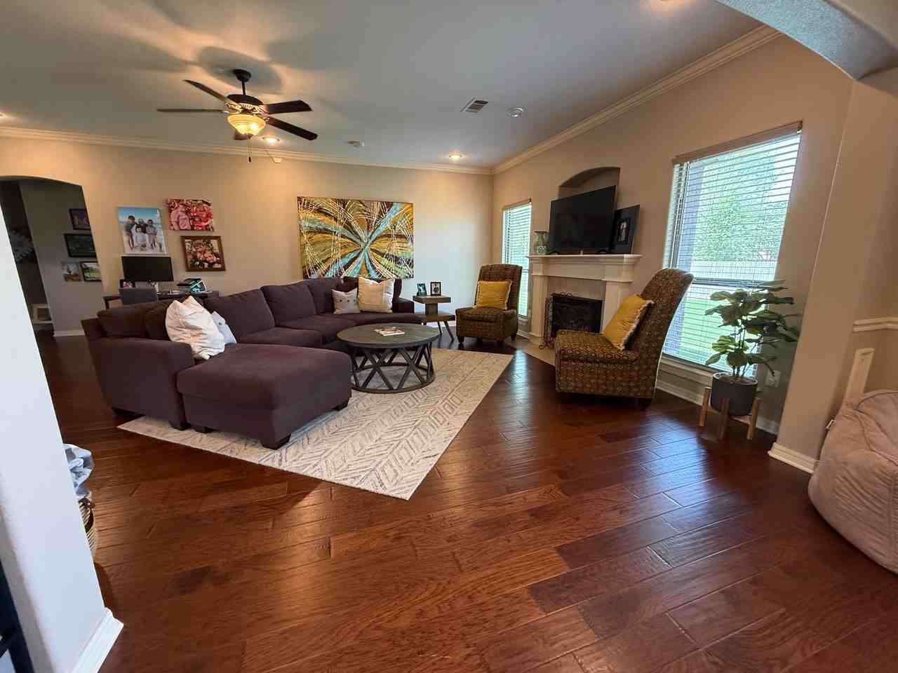 2903 N Raven Ln - Photo 2 of 14