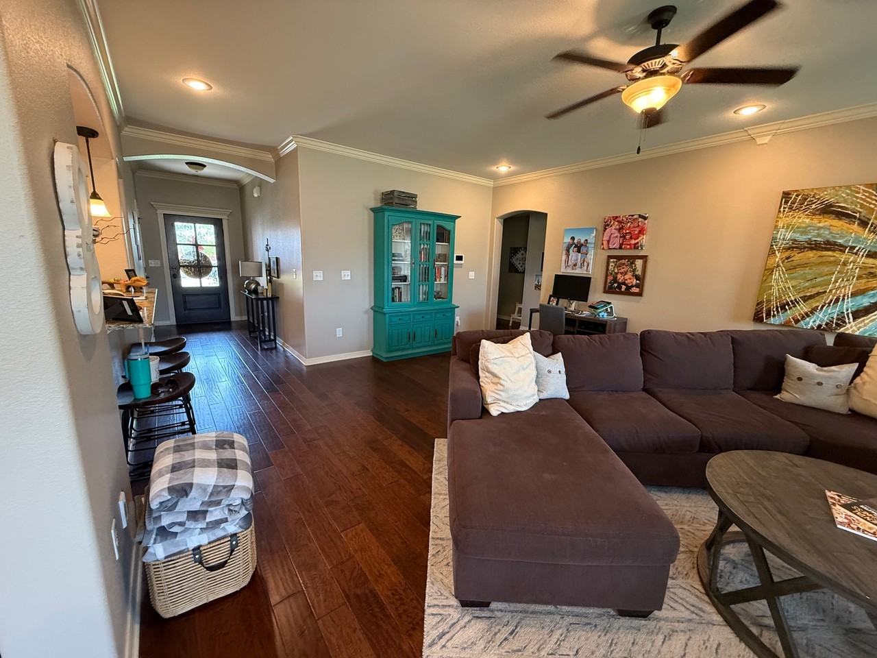 2903 N Raven Ln - Photo 3 of 14