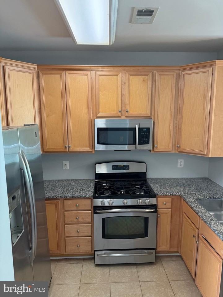 20375 Belmont Park Ter #109 - Photo 6 of 26