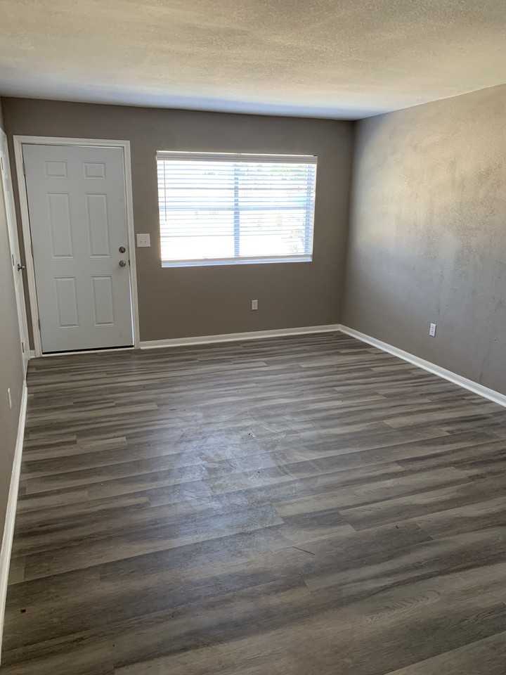 120 Fms, #4 - Photo 7 of 7
