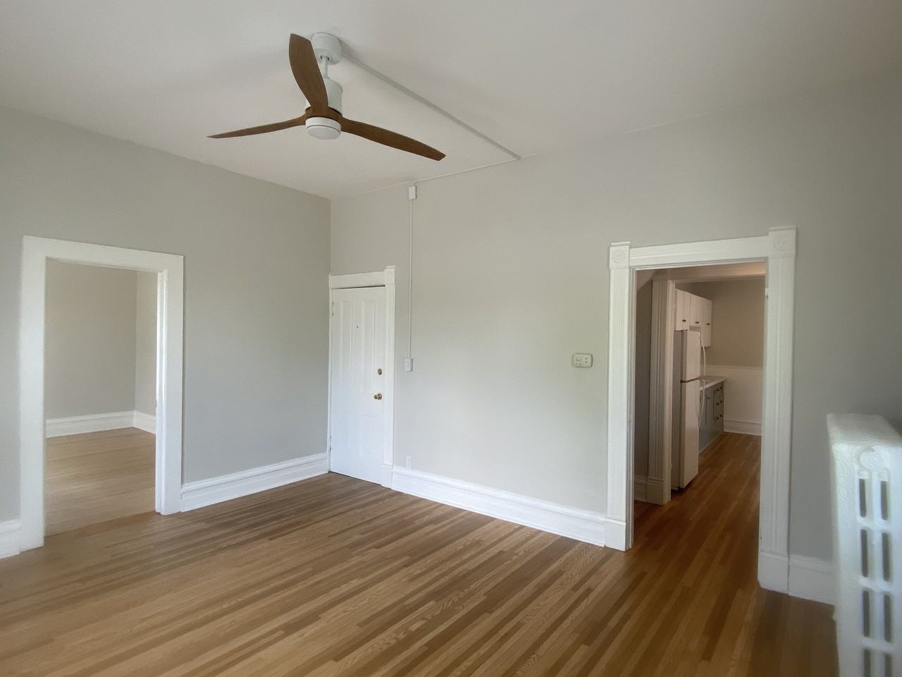 822 3rd St S #4 - Photo 2 of 14