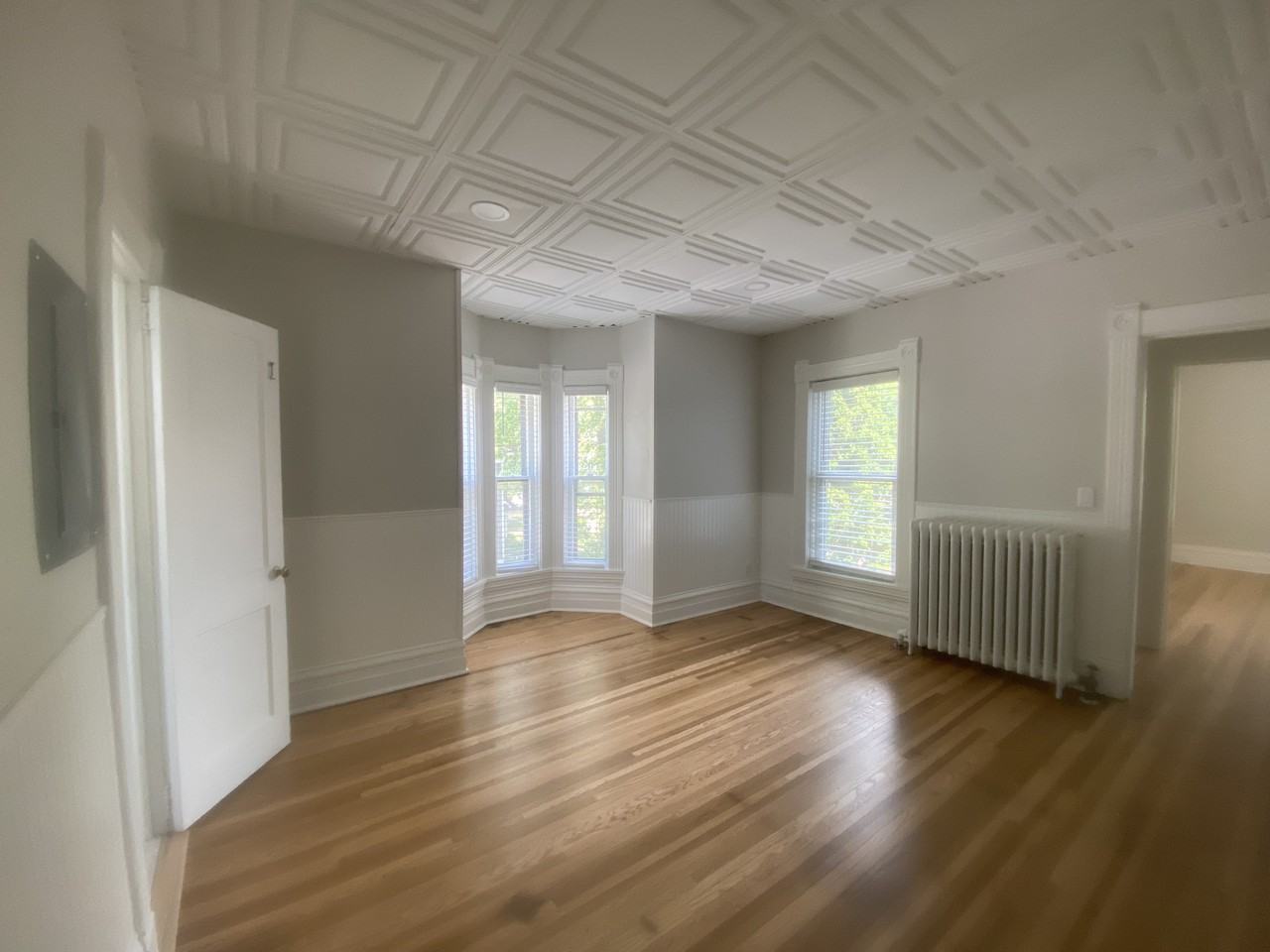 822 3rd St S #4 - Photo 4 of 14